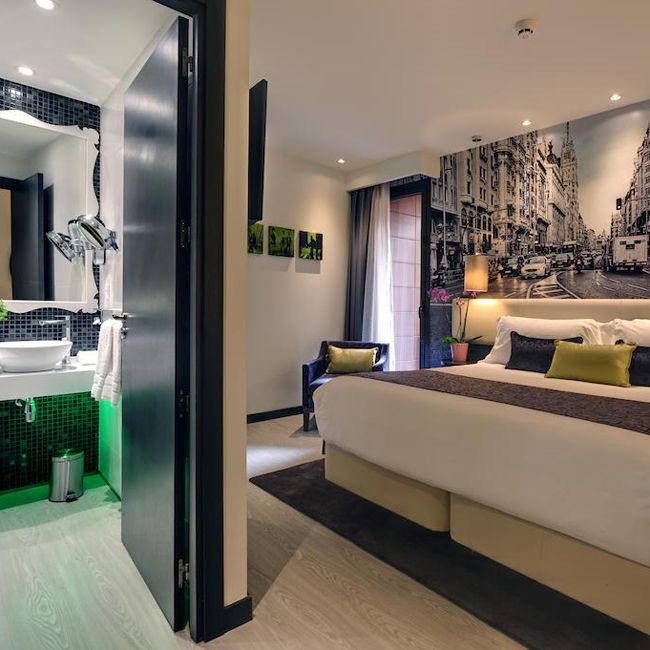 Hotel Indigo Madrid - Gran Via Guestroom 2